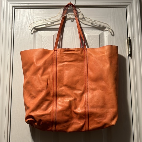 🍊Banana Republic Classic Leather Orange Shoulder Bag Tote - Picture 6 of 16